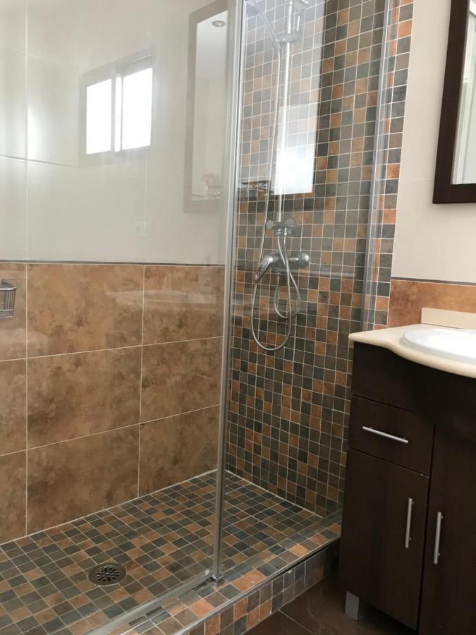 Atico Luminoso Centro Marbella Apartman Kültér fotó